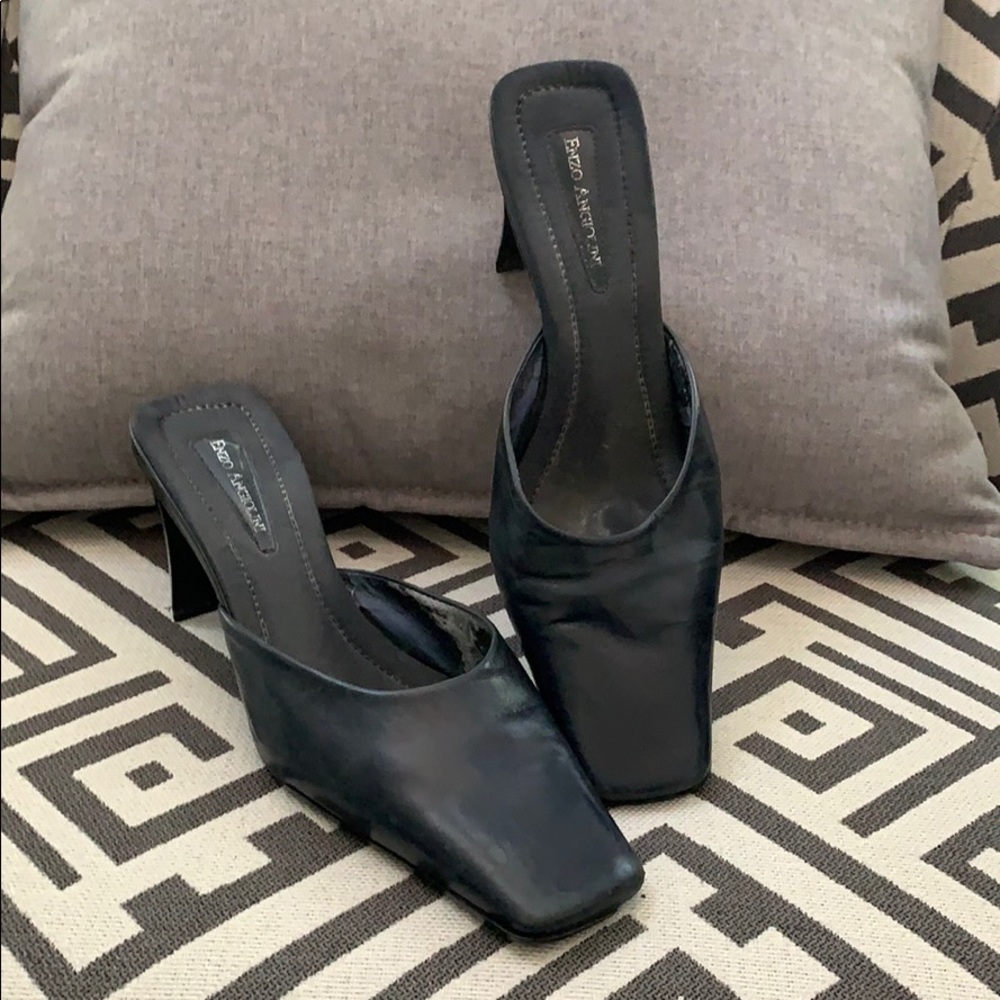 Blue leather Enzo mule